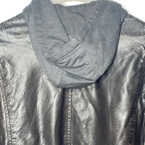 Levi’s faux leather jacket - Picture 9 of 12